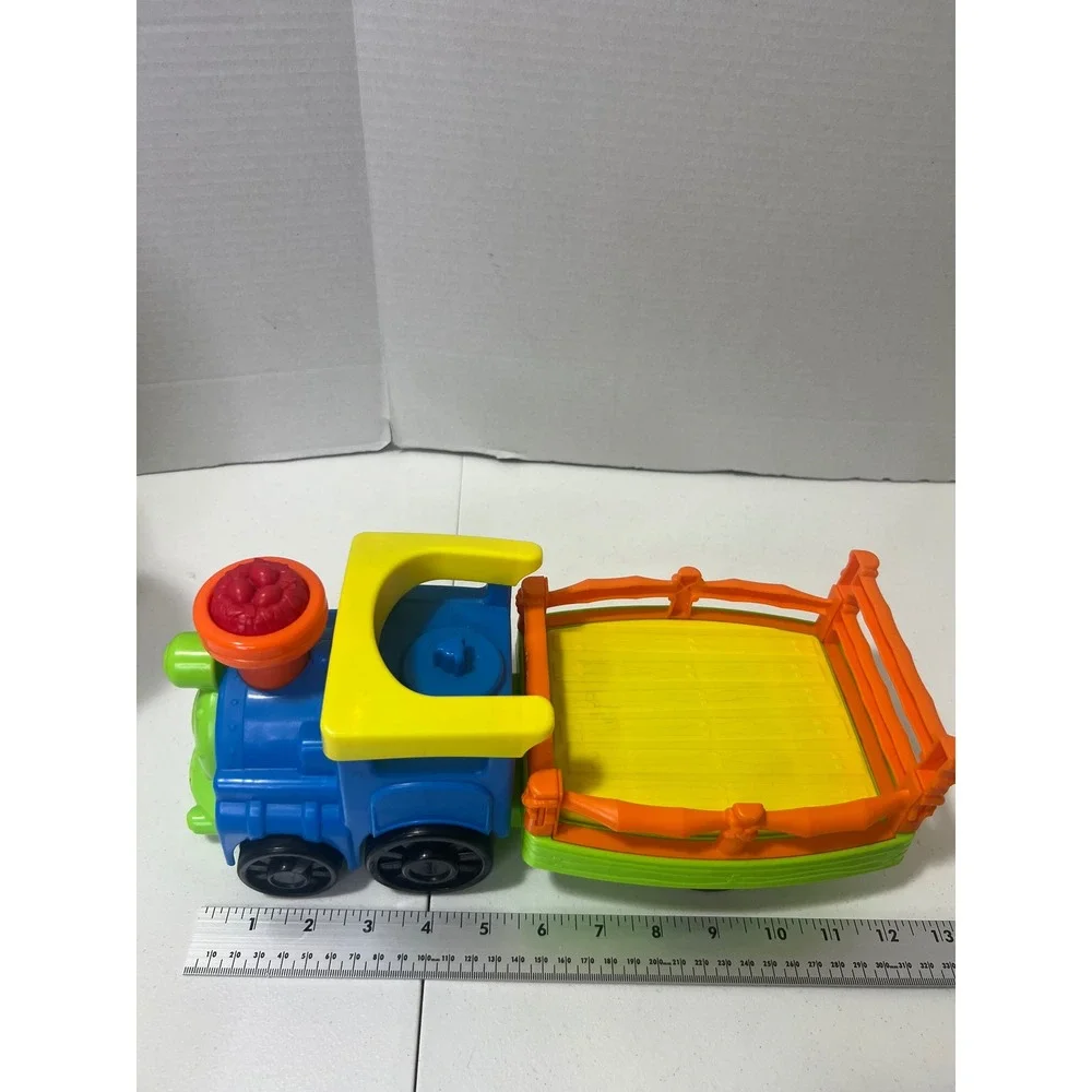 Fisher Price Little People Friendly Passengers Train Toy working no figures - Picture 7 of 7